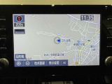 【ナビ機能付きディスプレイオーディオ】ナビ機能搭載の他、お持ちのスマートフォンと連携して、ナビやbluetoothでの音楽再生が可能です♪デザインはもちろん操作性も良好!
