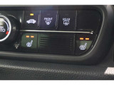 シートヒーター装備付き車!!座席に埋め込まれた電熱線によりシートを暖めることが出来る装備で、温めたられたシートは、寒い冬には最適です!!