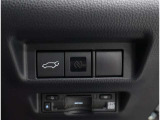 パワーバックドアスイッチ装備!運転席から開閉の操作ができます♪