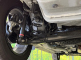お車を安心してお乗りいただく為には、足回りの定期点検が欠かせません。サービスサポート(有償保証)では無料点検もご提供しており、安心のカーライフをお過ごしいただけるサポート体制が整っています。