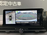 アラウンドビューモニター 駐車場での車庫入れや狭い道路での走行にカメラで確認が出来るので安心です。