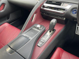 店舗にて現車の確認もいただけますので、お電話で在庫のご確認の上是非ご来店くださいませ。