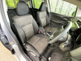 ドライバーによって運転しやすいポジションは異なり、あの車はどうなのか不安なこともありますよね。気になるお車は店頭で乗り込んでご確認いただけます♪