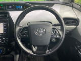【純正革巻きステアリング】上質な革を使用することで、手にしっかり馴染みとても運転しやすいハンドルです♪