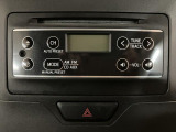 ダイハツ純正、AUX端子付CDチューナーが装備しております。好きな音楽をお楽しみになりながらお出かけください。また、バージョンアップしてオプションでナビ装着も可能ですよ♪