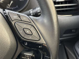 ステアリングスイッチ右側 メーター操作スイッチ、LDAスイッチ、車間距離切替スイッチ。 前方から目を離すことなく操作できます!