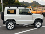 大人気で納期の長いTOYOオープンカントリーRTタイヤを装着しています♪ホワイトレターが堪りません♪