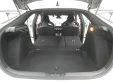 【シートアレンジ可能】ゆとりあるワイドな車内空間は、ドライブを始め買い物やレジャーなど、幅広く活躍します。一人でもみんなとでもお出かけを楽しみましょう!