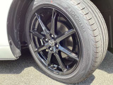 純正16インチアルミホイールでスタイルバッチリ!195/50R16タイヤです