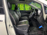運転席シート廻りは使用感も少なく、良好な状態となっています。丁寧に使われていたことがよくわかりますね。