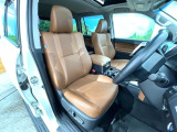 運転席シート廻りは使用感も少なく、良好な状態となっています。丁寧に使われていたことがよくわかりますね。