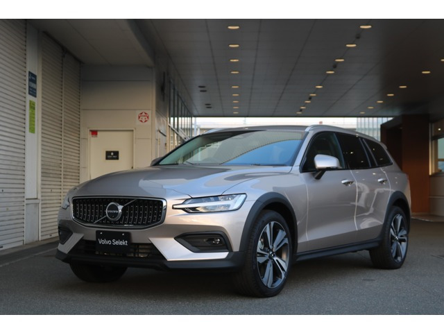 V60クロスカントリー ウルトラ B5 AWD 4WD