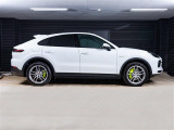 カイエンクーペ Eハイブリッド ティプトロニックS リアセンターシート 4WD 
