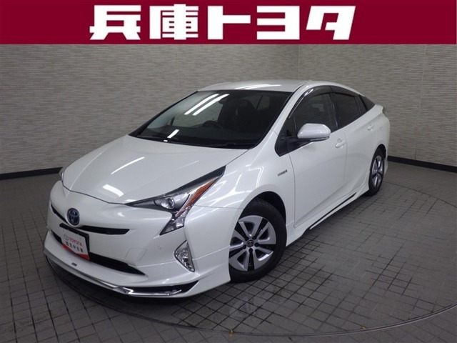 トヨタ プリウス 