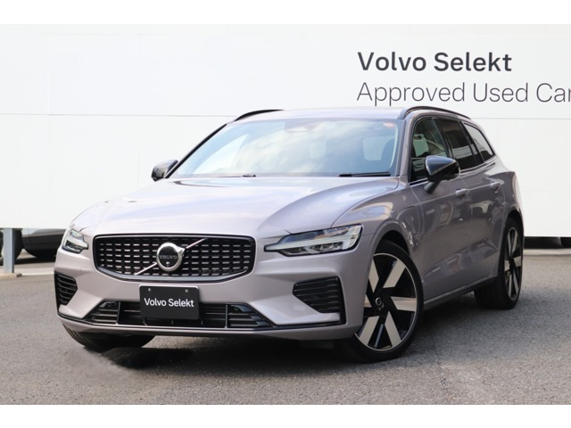 V60 ウルトラ T6 AWD プラグインハイブリッド 4WD
