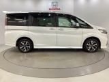 購入後も自社指定整備工場完備でお客様の愛車をしっかりサポート致します!御納車時には安全かつ安心してお乗り頂けるようホンダ専門知識を持つ整備スタッフが点検・整備・装備も説明をしてお渡ししております。