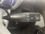 【オートライト(AUTO)】外の明るさをシステムが感知して、自動でヘッドライトが点灯します!ヘッドライトをつけ忘れを防ぐ便利機能です。