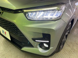 【シーケンシャルターンランプ付きLEDヘッドライト】人気の『流れるウィンカー』付きのLEDヘッドライトを装備♪高級感はもちろん、点灯時は存在感たっぷりで他車からも認識されやすく安心です。