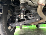 お車を安心してお乗りいただく為には、足回りの定期点検が欠かせません。サービスサポート(有償保証)では無料点検もご提供しており、安心のカーライフをお過ごしいただけるサポート体制が整っています。