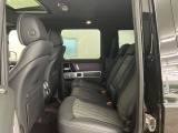 メルセデス・ベンツの定める厳しい基準をクリアしたお車のみをご案内させて頂きます。納車前整備はメーカー規定に基づき当店3Fの指定工場で入念に行なわれます。熟練のメカニックがお客様のお車を整備致します。