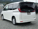 当社では全車ルームクリーニングを施工しご納車。室内だけでなく、エンジンルーム、ドアヒンジ等、隅々まで綺麗に仕上げております!気持ちのいいご納車をお届け致します!