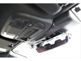 新世代型アイサイトXを搭載。アイサイトX(EyeSight X)は、スバルの高度運転支援システムであり、GPSや3D高精度地図データを利用して高速道路での運転負荷を大幅に軽減する先進技術です。