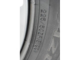 タイヤサイズは225/50R18です