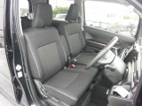 シートリフター付きなので様々な体格の方が運転できます!