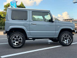 TOYOオープンカントリーRTタイヤを装着しています♪ホワイトレターが堪りません♪