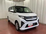スライドドアなので、狭い場所でも荷物を持っていても、スムーズな乗り降りができます。