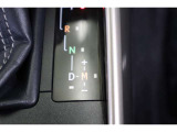 MTモード(シーケンシャルシフト)を装備しています。CVT車でありながら、マニュアル感覚のシフトチェンジが可能です。ドライバーの変速操作に応えたアクティブな走りが楽しめます。