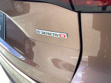 力強い走りと優れた燃費性能を両立する「e-SKYACTIV D」。直列6気筒ディーゼルと電動化技術の融合により、滑らかでパワフルな加速と高い経済性を実現。快適なロングドライブを叶えます。