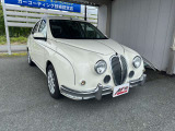普通車は「サービスカーエムズ 本店」、軽自動車は「サービスカーエムズ 交差店」からお探し頂けます。