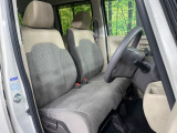 運転席シート廻りは使用感も少なく、良好な状態となっています。丁寧に使われていたことがよくわかりますね。
