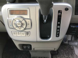 シフト周辺とエアコン操作部です!
