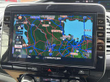 多機能ナビゲーションがあなたをしっかり目的地までサポートします。スマホのナビとは自車位置精度が違います。純正ナビなら保証も対象で安心です。