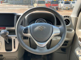 ハンドルの状態が悪いと運転に集中できませんよね。こちらの車、お気軽にお問い合わせください。