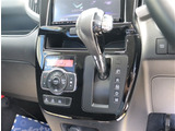 【車屋】として、長く車業界に従事した経験豊富なスタッフが多数在籍しております。