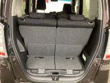 コンパクトボディーなのに、荷室はこんなに広々!たくさん荷物が積めますよ。