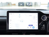 ディスプレイオーディオを装備。スマホとクルマをつなぐことで、これまでのナビに加えて、いろんなサービスが楽しめます。