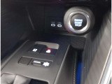 オシャレなインテリアで運転する気分も盛り上がりますよね^^
