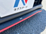 【STIスタイルパッケージ】フロント・サイド・リアをSTIのエアロで統一。外観のスポーティーさを際立たせてくれるだけでなく、高速走行時の空力バランスを最適化してくれます。