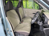運転席シート廻りは使用感も少なく、良好な状態となっています。丁寧に使われていたことがよくわかりますね。