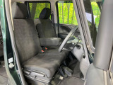 運転席シート廻りは使用感も少なく、良好な状態となっています。丁寧に使われていたことがよくわかりますね。