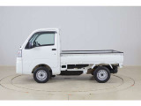 納車整備も当工場で整備士資格保有スタッフが行いますので安心です☆ 購入後の車検や点検もおまかせ下さい☆当店購入以外のお車も整備いたしますのでご家族やお知り合いのお車もお任せください!!