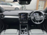 XC40 B4 AWD モメンタム 4WD 