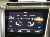 【オートエアコン】AUTOボタンを押してお好みの温度を設定!快適な室温でドライブをお楽しみいただけます♪