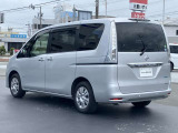 車線逸脱警報、車両が車線をはみ出す可能性がある場合に警報音と警告表示でドライバーに知らせてくれます。