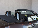 神戸マツダ神戸西インター店は、通常ディーラー+&alpha;の次世代型店舗としてROADSTER EXPERIENCE SPACEの冠を掲げ、「いつでも・誰でも・気軽に会いに行ける」ロードスターUカー専門店。
