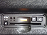 ■【ETC車載器】が装備されています。セットアップをしてお渡しとなり、ETCカードを差し込むだけで高速道路の利用が可能です。